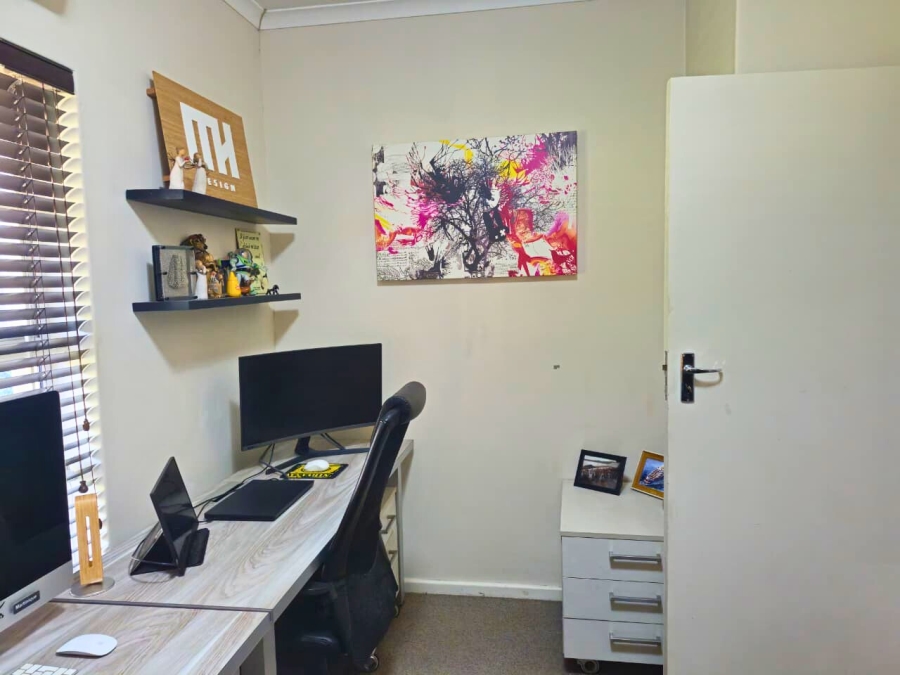 To Let 3 Bedroom Property for Rent in Sonstraal Heights Western Cape